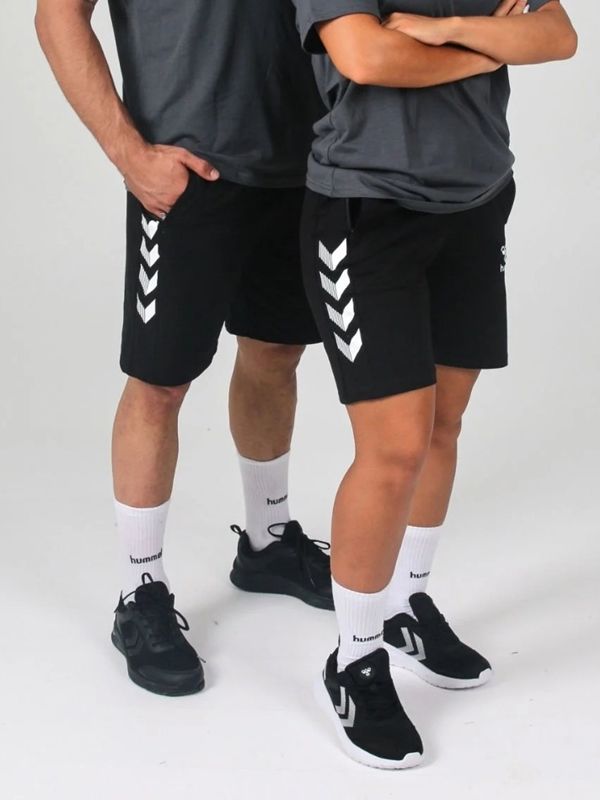 Hummel Armin Pamuklu Cepli Kamp Şortu Siyah