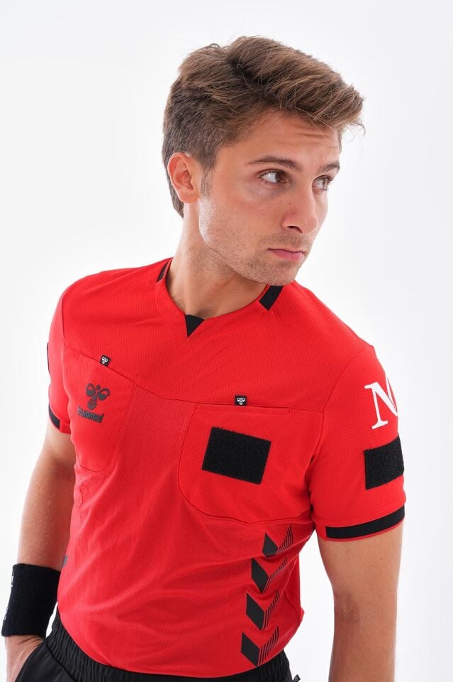 HUMMEL TFF HAKEM MAÇ FORMASI KIRMIZI-KISA KOL