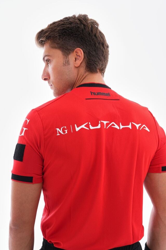 HUMMEL TFF HAKEM MAÇ FORMASI KIRMIZI-KISA KOL